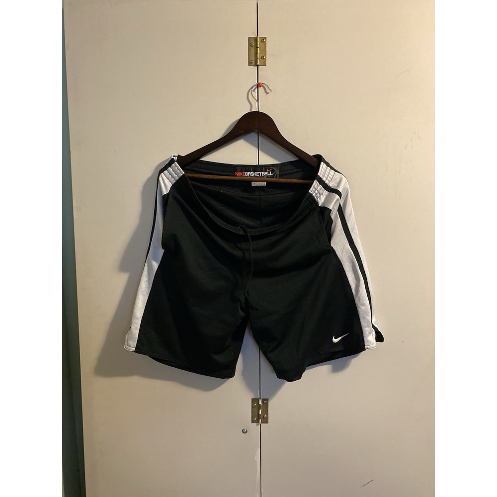 Vintage Nike Basketball Shorts Black White Mesh Mens Size Medium M Swoosh Y2K